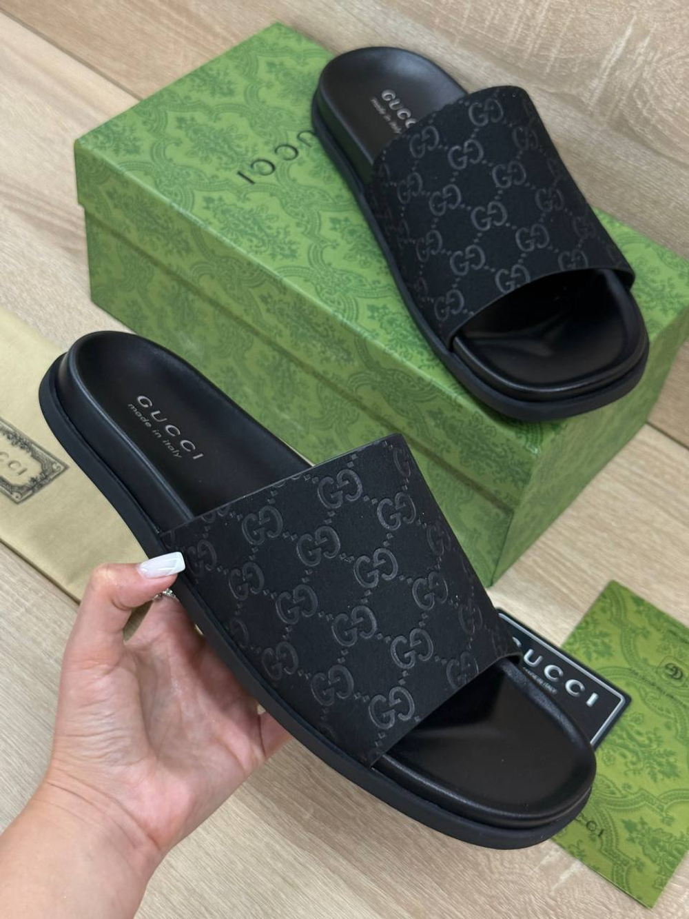 Шлепанцы Gucci