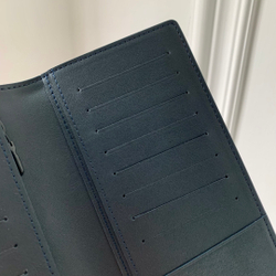 Louis Vuitton Brazza Wallet