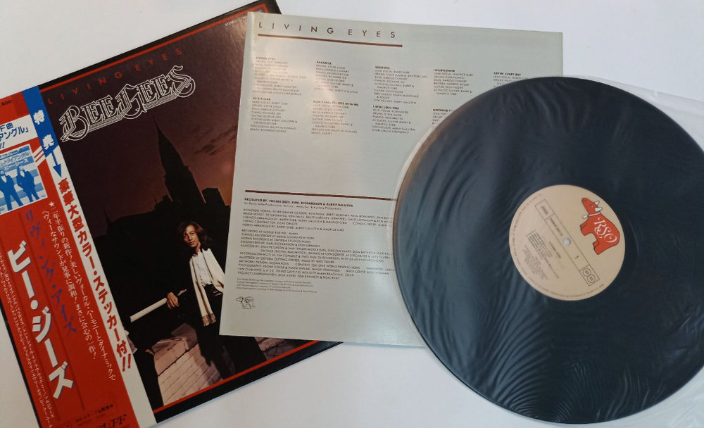 Винтажная виниловая пластинка LP Bee Gees Living Eyes (Japan 1981)