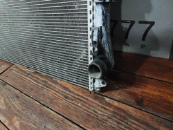 Радиатор двигателя Mercedes E-Class (W213) 16-нв Б/У Оригинал A0995007100