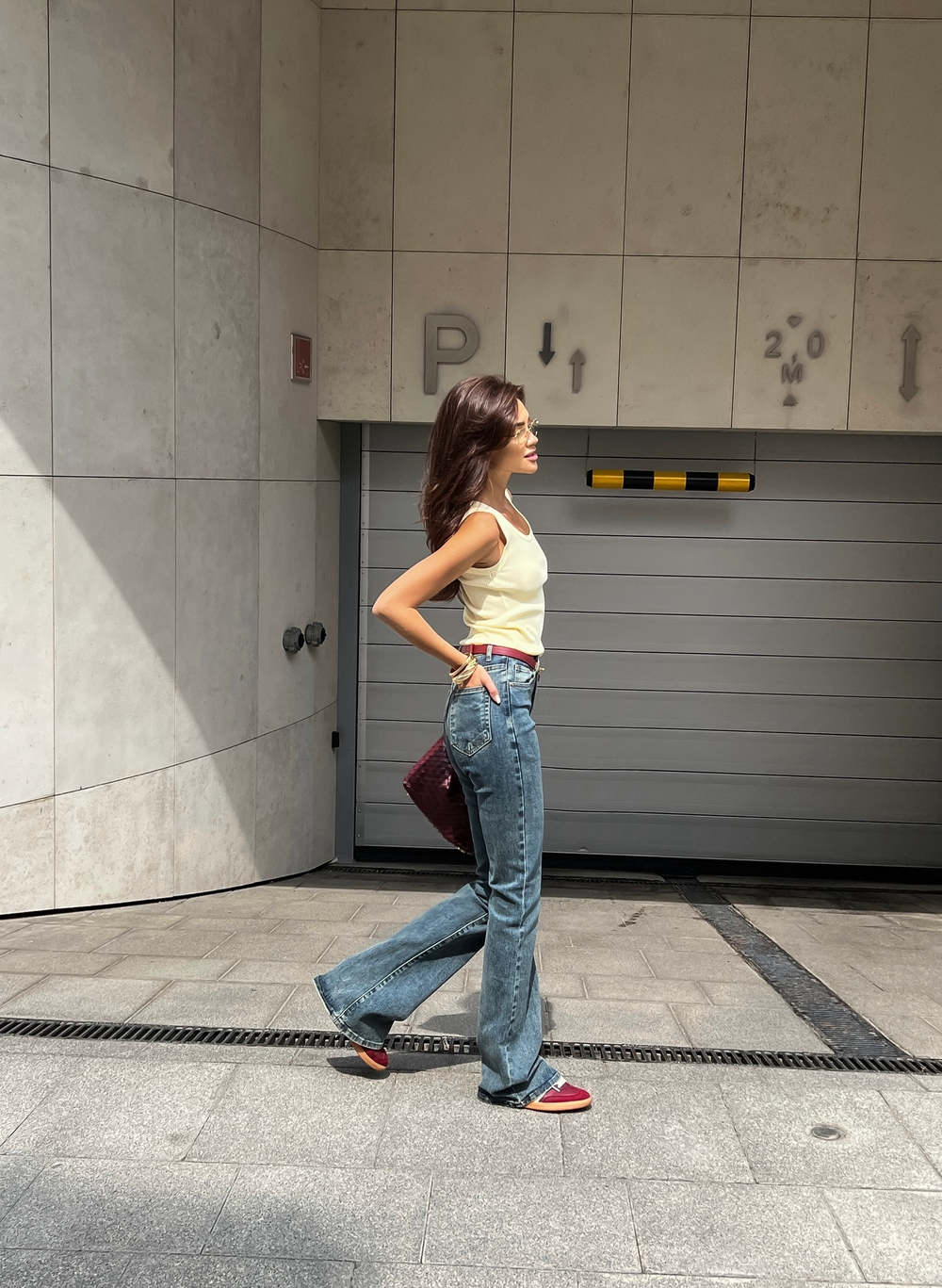 Джинсы Bootcut
