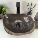 Раковина из речного камня RS-65140 44*32*15 0861