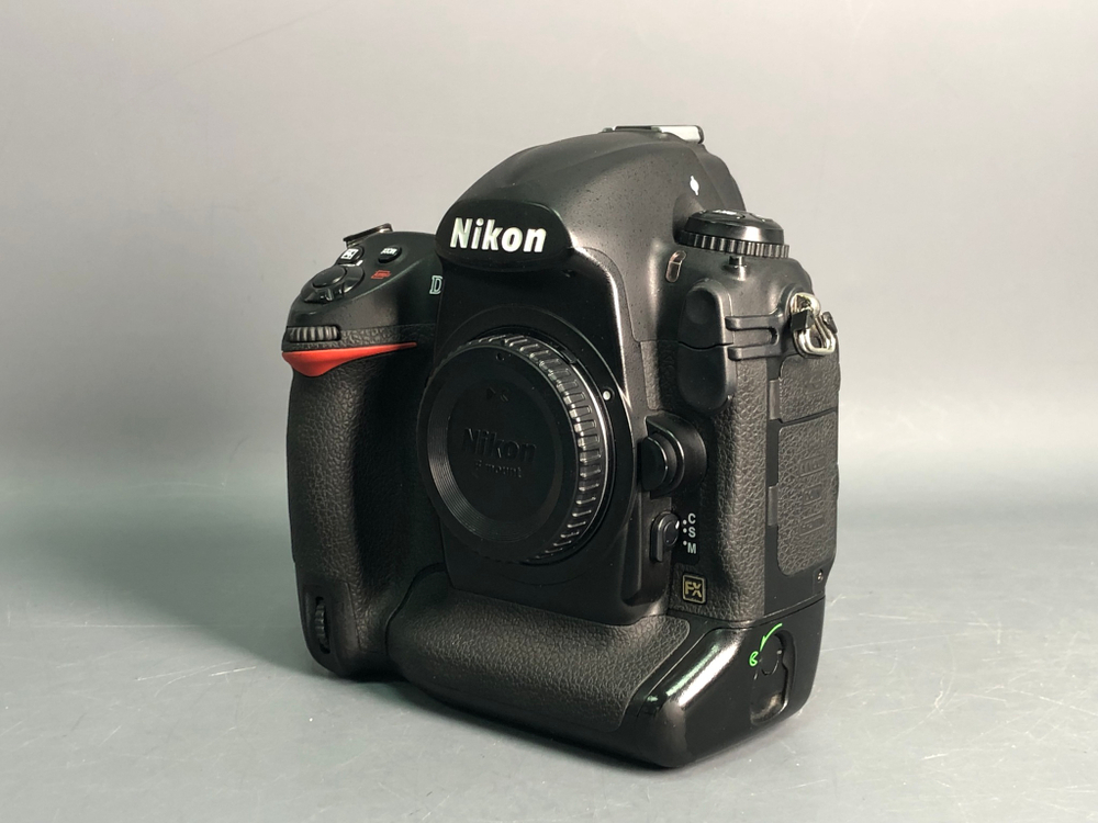 Nikon D3 130.000 кадров