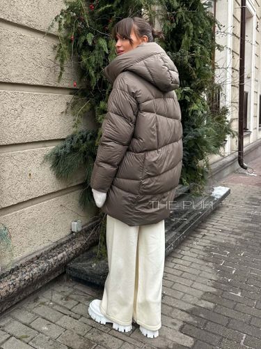 Пуховик двухсторонний в цвете капучино с капюшоном