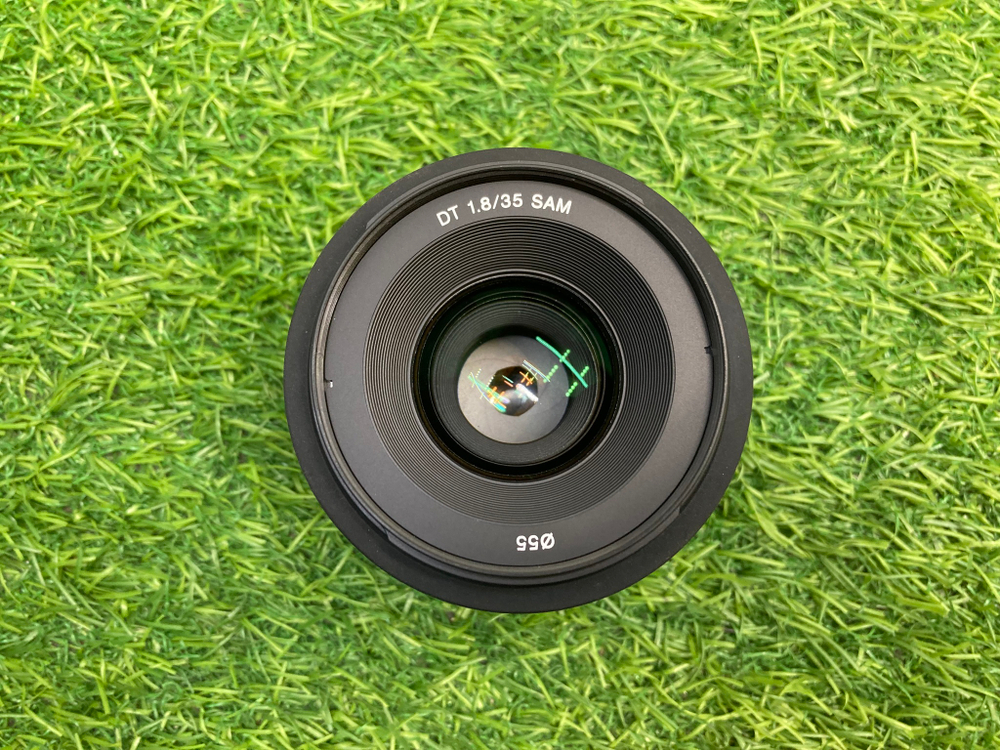 Sony DT 35mm 1.8 SAM