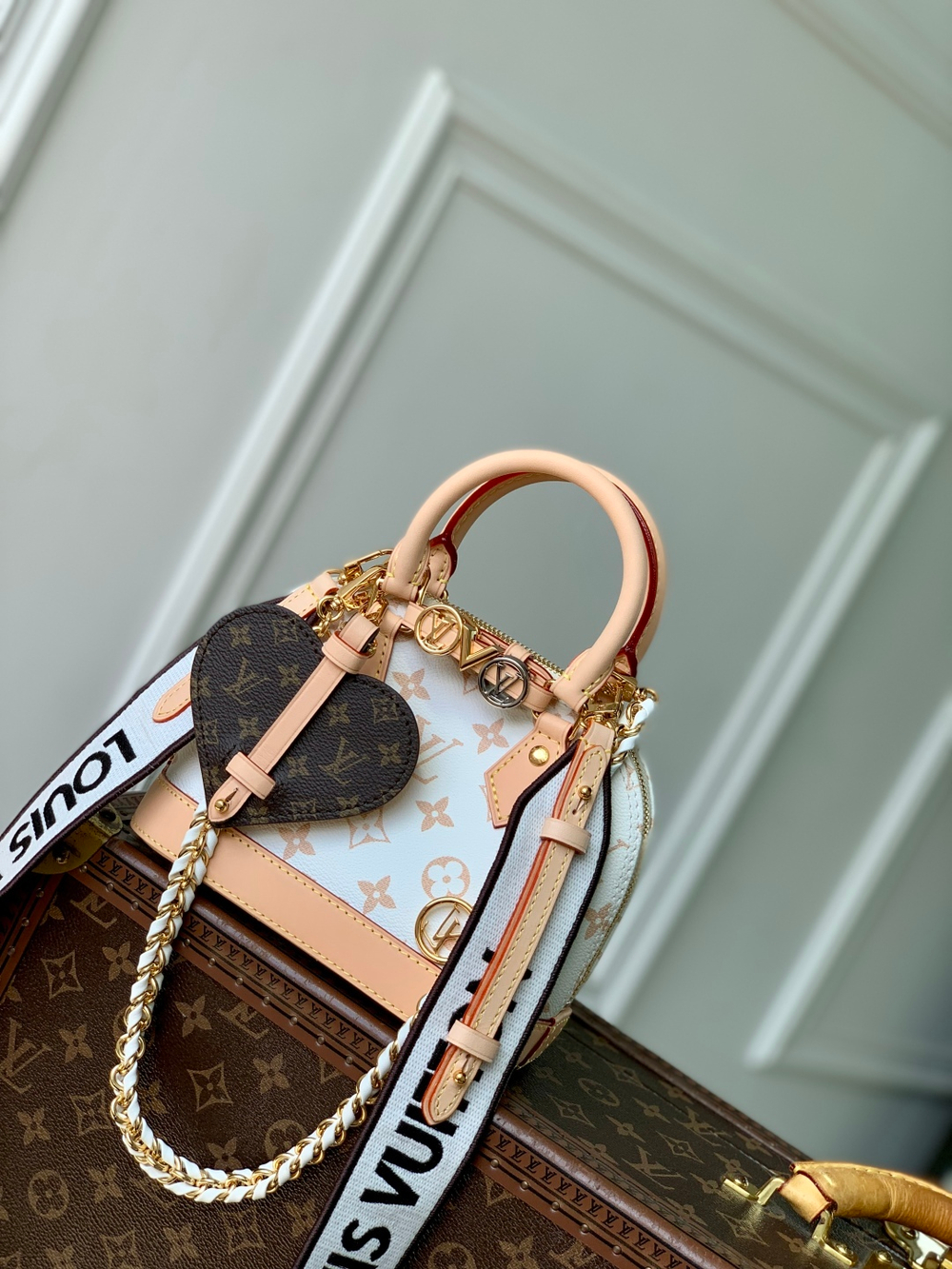 Louis Vuitton Nano Alma