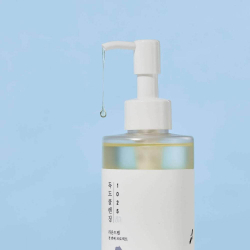 Лёгкое гидрофильное масло с морской водой Round Lab 1025 Dokdo Cleansing Oil