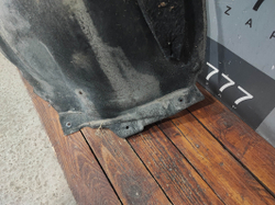 Подкрылок передний правый Volkswagen Touareg 3 18-нв Б/У Оригинал 760805912D