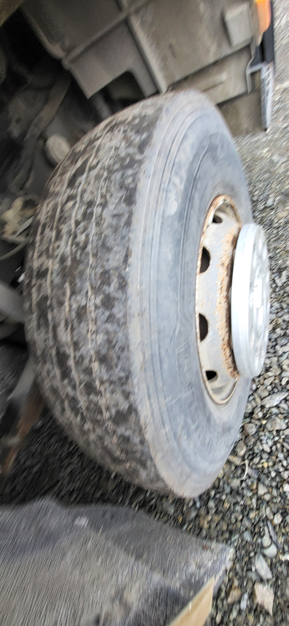 Shacman (Shaanxi) SX* 6x4 Седельный тягач SX42584V324 (Дизельный, 11,6 л, 423 л.с., МТ)