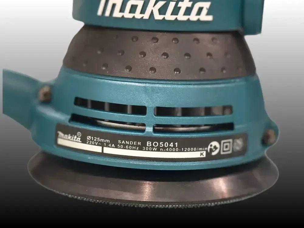 Шлифовальная машина Эксцентриковая Makita 300W