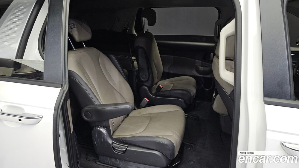 Kia The New Carnival (Sedona) 4 Generation HEV 9-и местный Prestige (01.2024)