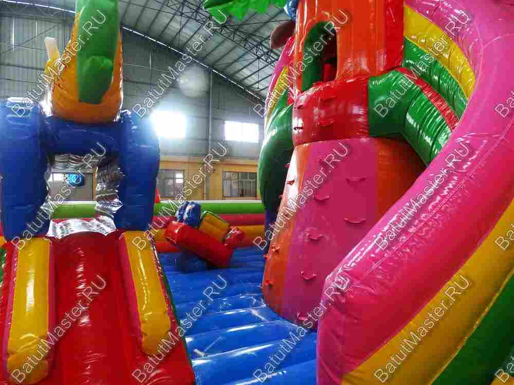 Коммерческий надувной батут "Звериный фестиваль" 19*10*8,5 м