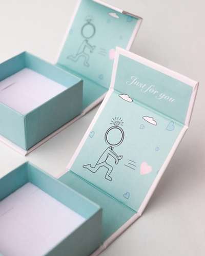 Футляр картонный с перекидной крышкой, серия "МАРК. СЮРПРИЗ", 60х60х34 мм