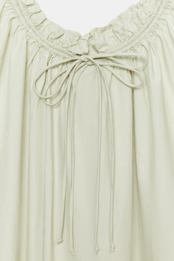 ZARA МИНИ-ПЛАТЬЕ ИЗ ПОПЛИНА НА БРЕТЕЛЯХ, СВЕТЛО-ЗЕЛЕНЫЙ