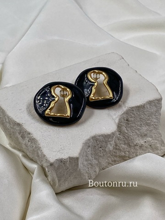 Серьги Скиапар. черные с золотым замком в центре