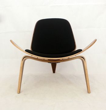 Кресло Shell дерево орех, черная экокожа