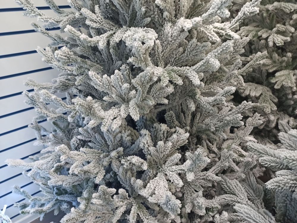 Заснеженная елка «Имперская» (Литая+пвх) от 1.8 м до 2,4 м