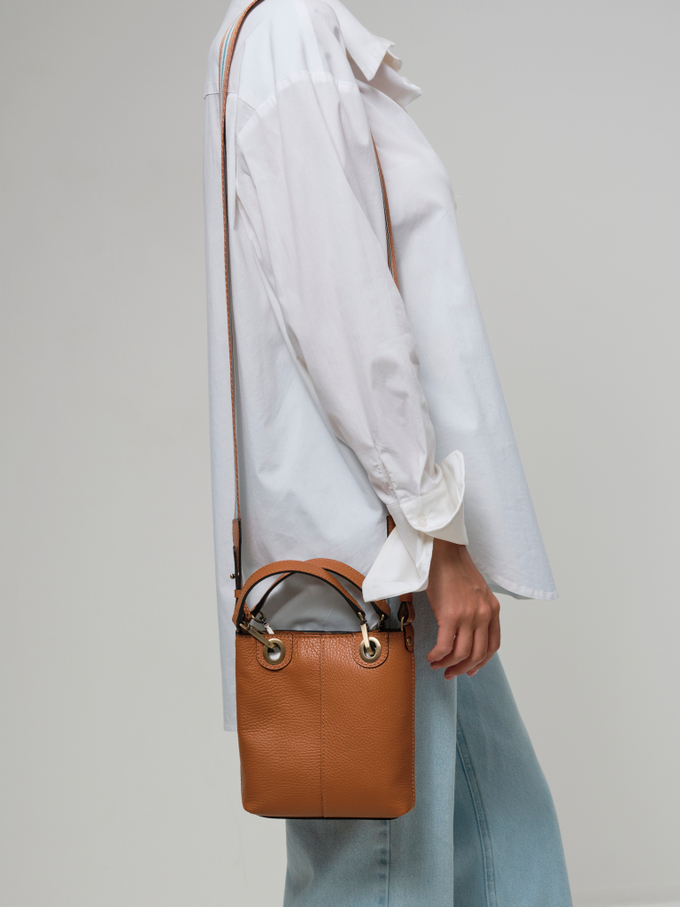 Сумка кожаная кросс-боди оранжевая