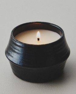 Zara Home Свеча ароматическая Amber Vanilla 170 г, растительный воск, аромат восточный древесный, Коричневый