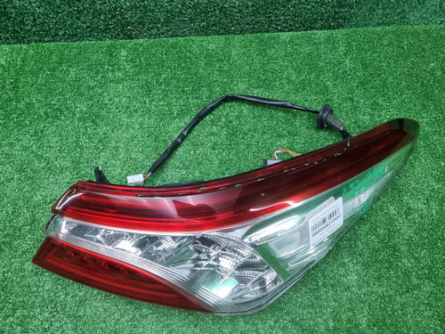 Фонарь правый внешний Toyota Camry XV70 17-нв LED
