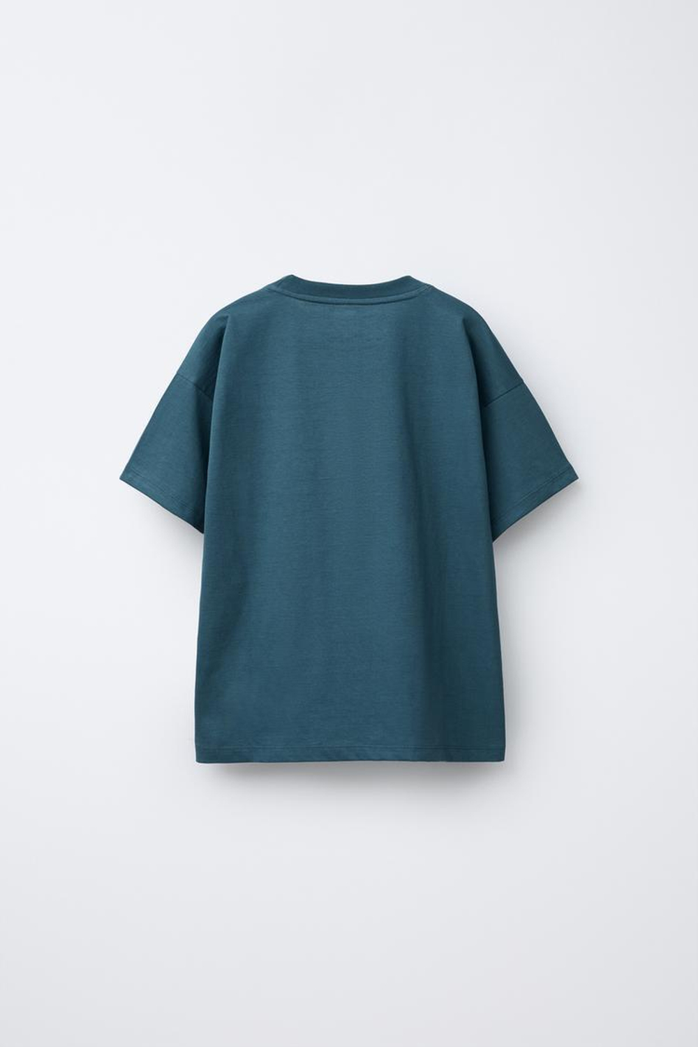 ZARA КОМПЛЕКТ ИЗ ФУТБОЛКИ И ШОРТОВ-БЕРМУДОВ, ЯРКО-СИНИЙ