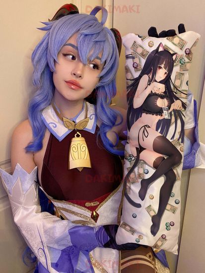 Мини дакимакура Юмэко Джабами из Безумный азарт арт. M0180, 60х20 см