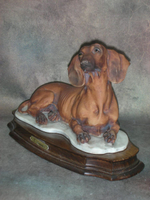Статуэтка. Фарфор. Собака Такса. Capodimonte. Италия
