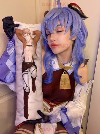 Мини дакимакура Жан Кирштайн из Атака Титанов арт. M0324, 60х20 см