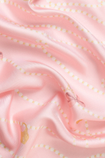 ПЛАТОК ИЗ РОЗОВОГО ШЕЛКА С АВТОРСКИМ ПРИНТОМ 90*90