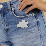 Брошь Nature Bijoux, Lis Blanc, с перламутром, NB26.1-10-23961 (белый)