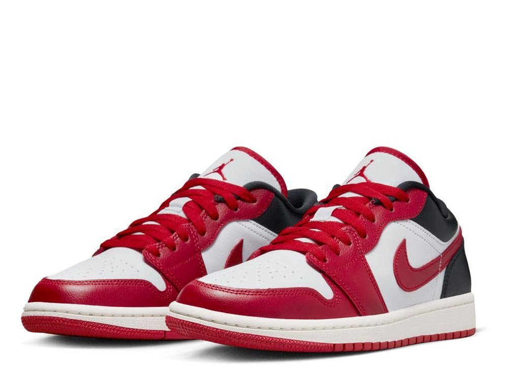 Баскетбольные кроссовки  Air Jordan 1 Low "Reverse Black Toe"