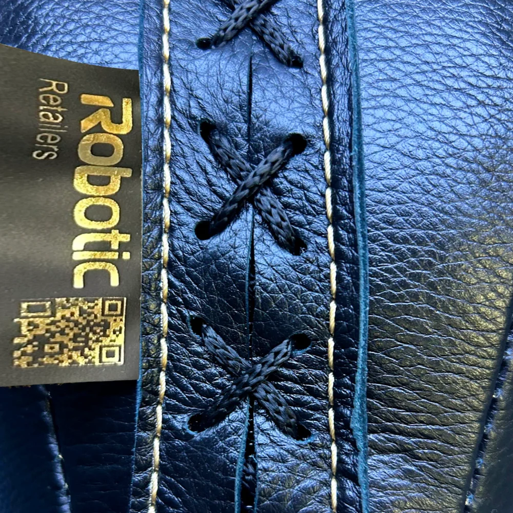 Набивная Premium груша Junior (черная) с усиленной оксидированной шпилькой