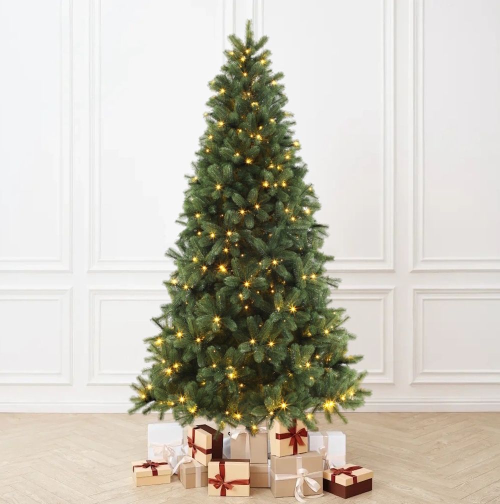 Искусственная елка  «Русская Императрица с гирляндой встроенной»