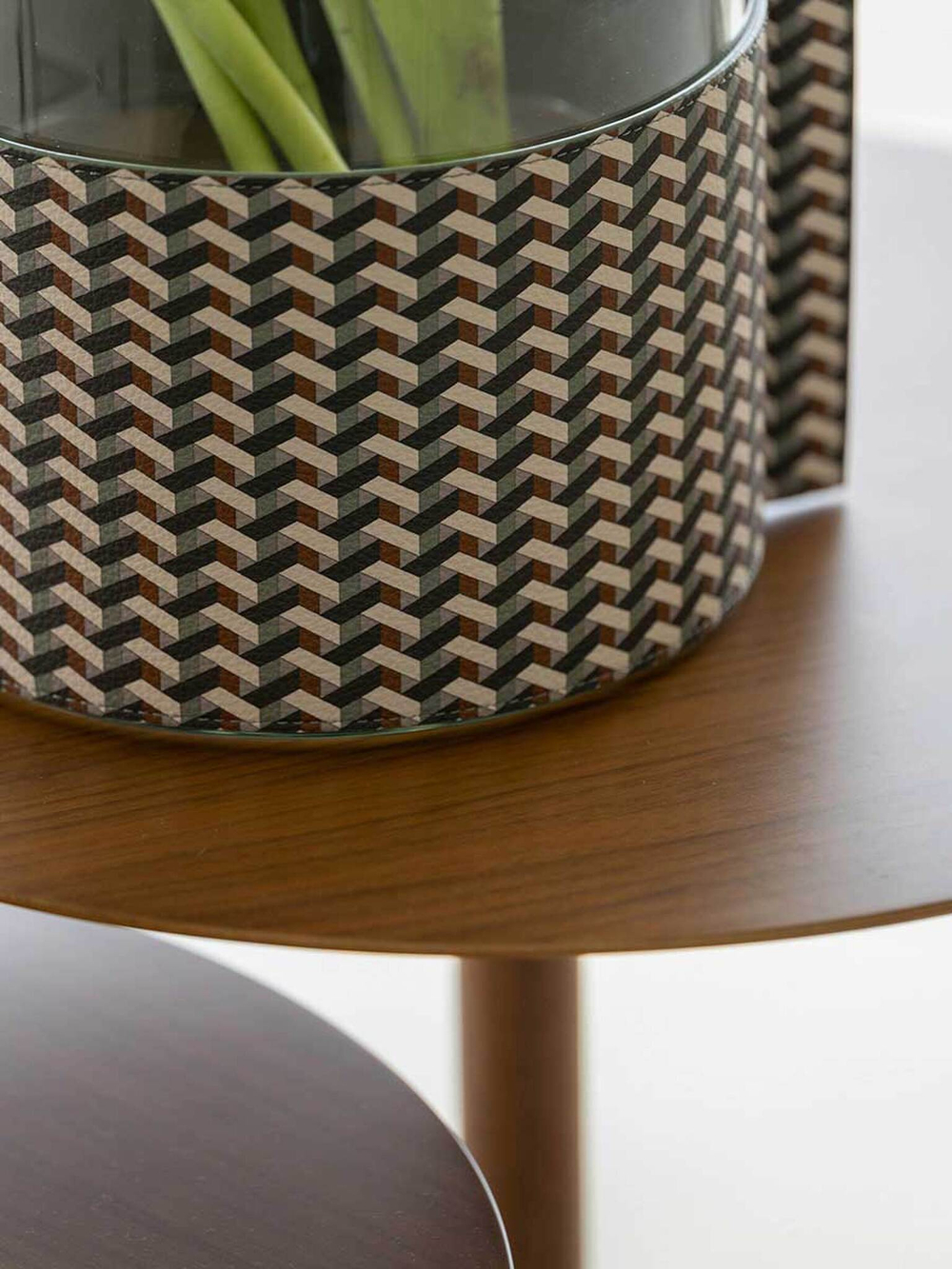 Ваза Poltrona Frau Leather Pot