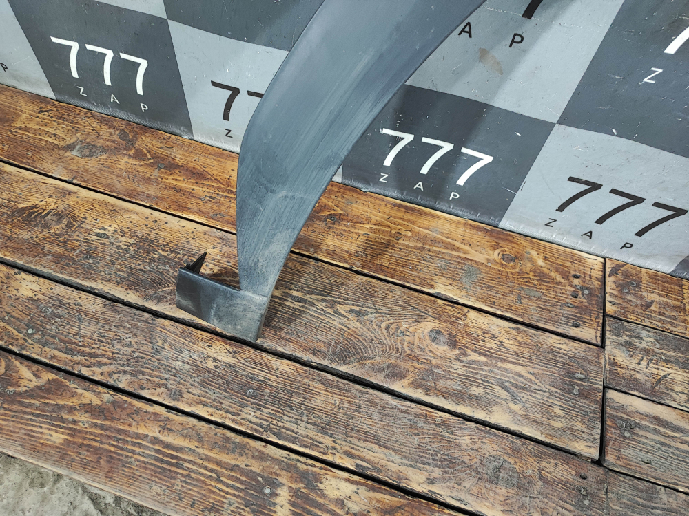 Накладка крыла переднего правого Geely Atlas 2 23-нв Б/У Оригинал 6073148600