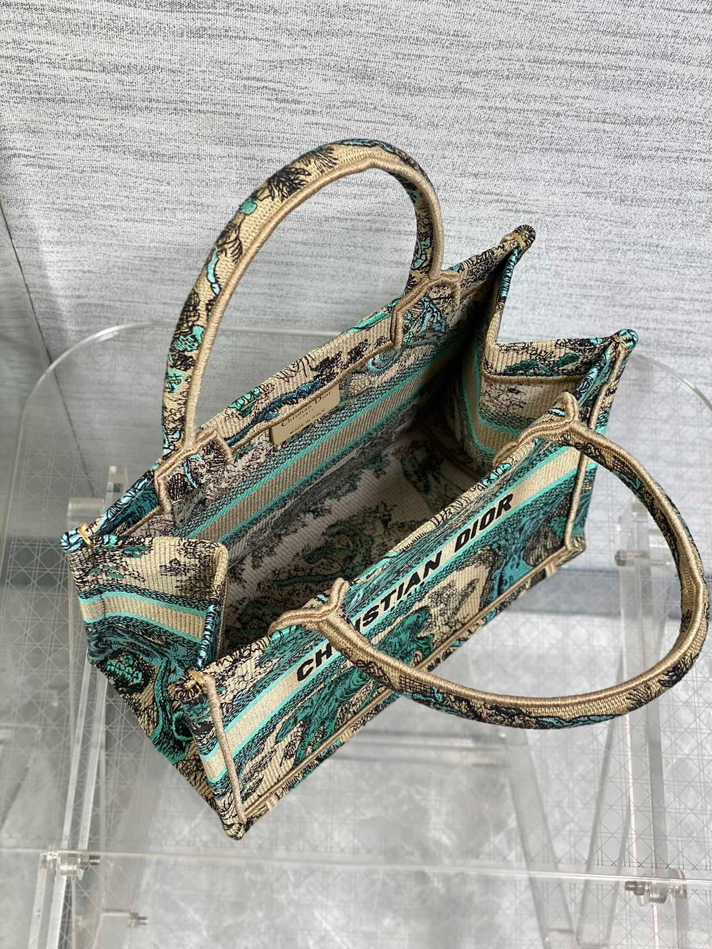 Christian Dior Book Tote 26 cm