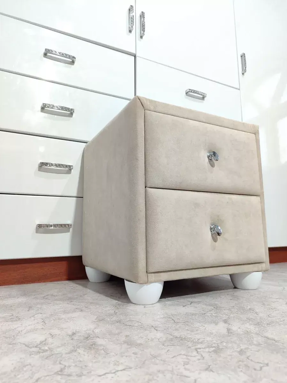 Мебельные ножки пластиковые для дивана шкафа и тумбочки