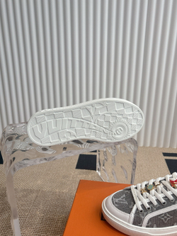 Louis Vuitton Lagoon Sneaker