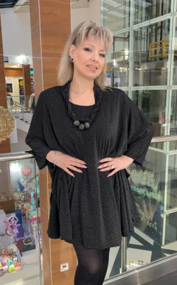 Нарядная вискозная туника с разрезами