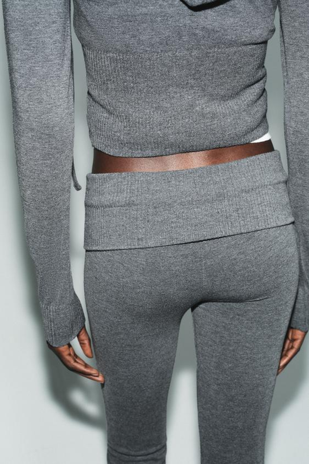 ZARA БЕСШОВНЫЕ БРЮКИ FLARE, СЕРЫЙ МЕЛАНЖ