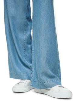 Marc-Cain-Co_FrühjahrSommer-2026_350_AC-82.19-D63_4