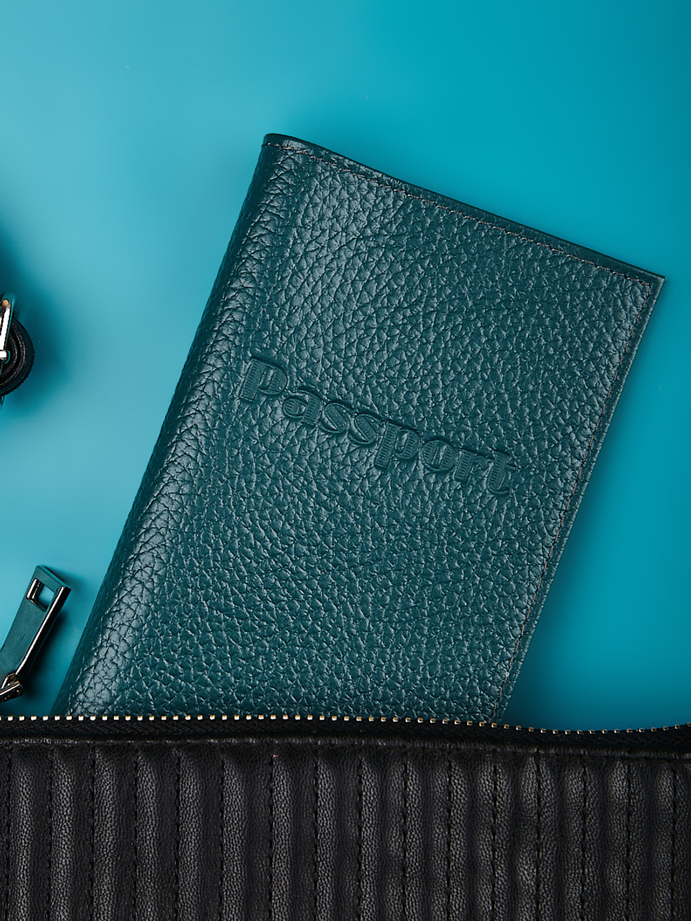 Обложка на паспорт кожаная