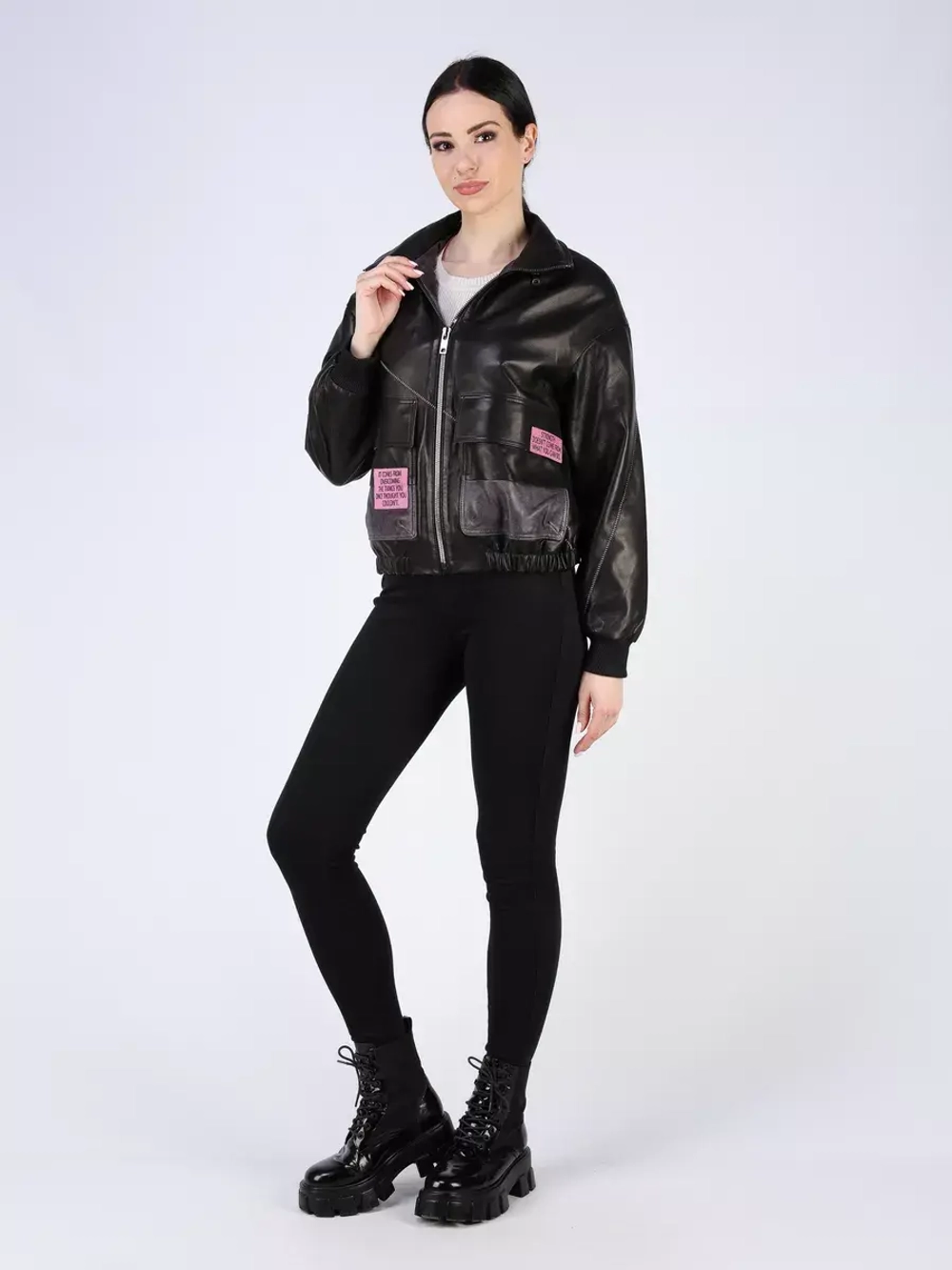 Кожаная куртка демисезонная с капюшоном