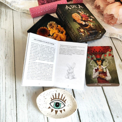 Оракул Алиса в Стране Чудес