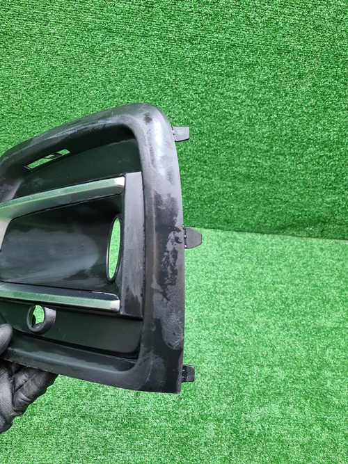 Накладка ПТФ левая Audi Q5 2 80A (2020-н.в.)