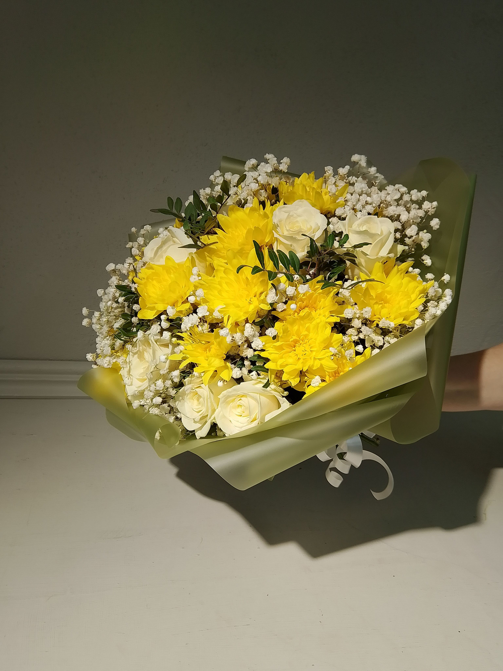 Букет из хризантем и альстромерии (С0033)