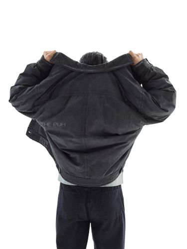 Графитовый пуховик на пуговицах с эффектом варки