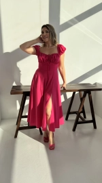 Летящее платье с разрезами