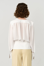 Блуза запах