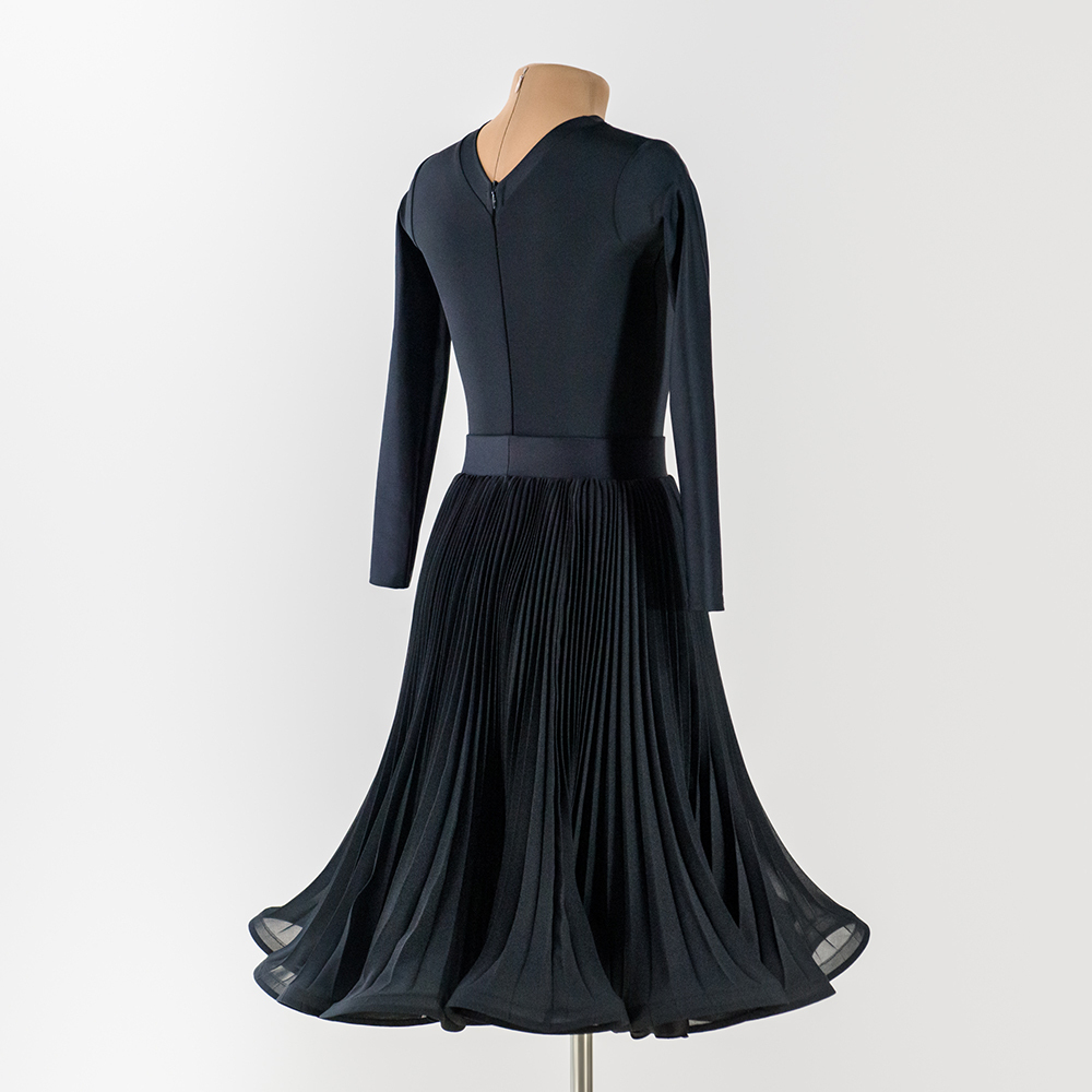 черное платье для танцев